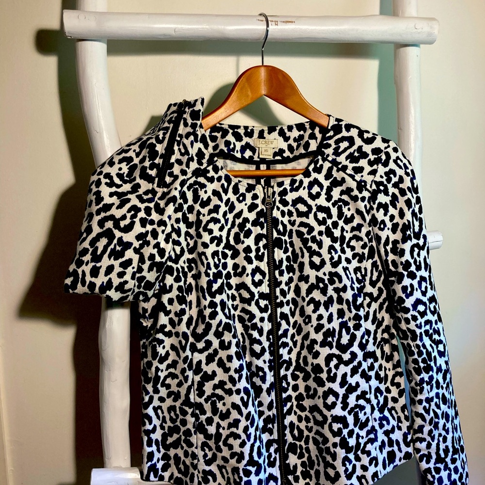JCrew size XS animal print jacket - zips at cuffs
